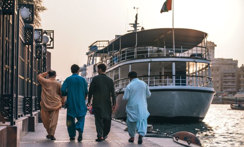 Tek Bir Dinde Farklı Haramlar, Farklı İbadetler, Farklı Doğrular OLAMAZ