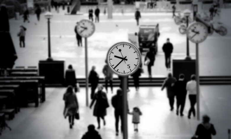 Müslüman Hayırda Aceleci Olmalıdır