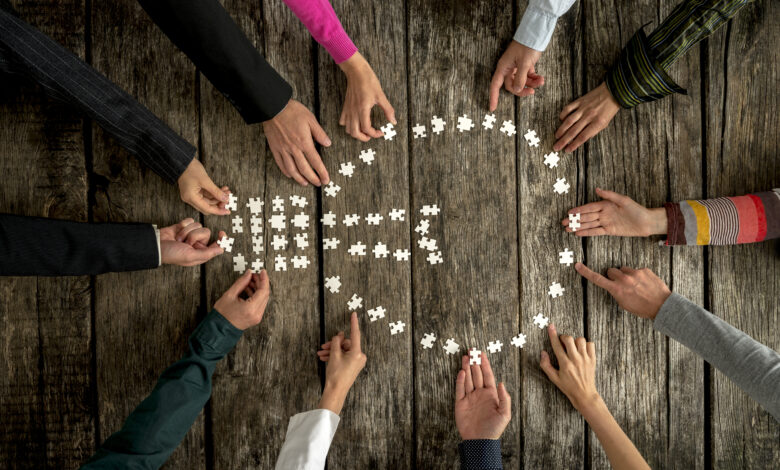 İslam Dünyaya Sevgi ve Fikirle Hakim Olur